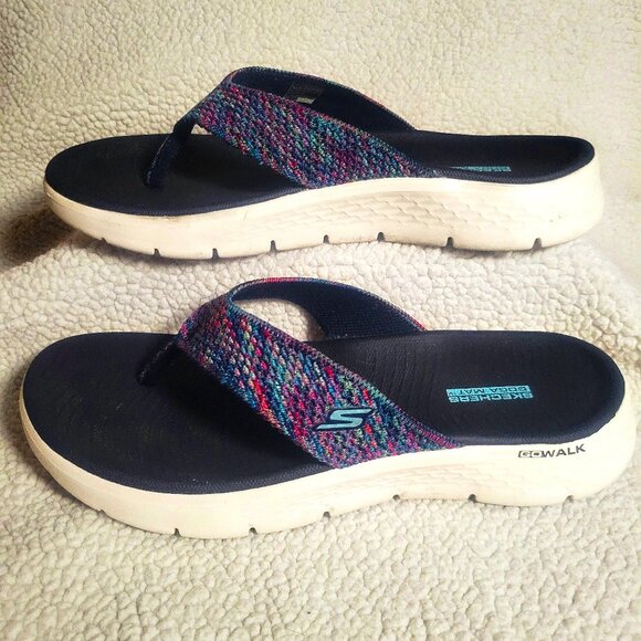 Women’s Gowalk Flex Invoke Flip-Flop Sandals - Black/Blue Multi Strap - Size 9 - Picture 1 of 9